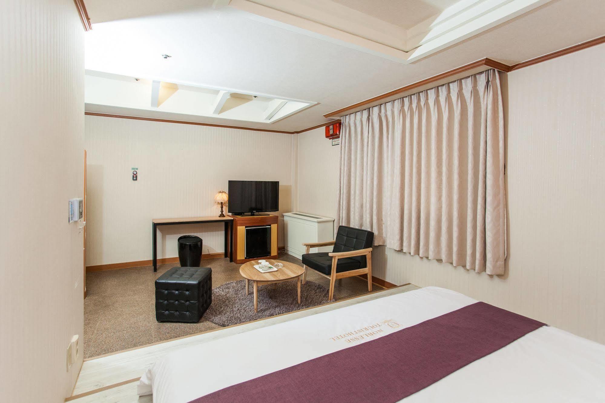 Hotel Noblesse Seul Zewnętrze zdjęcie
