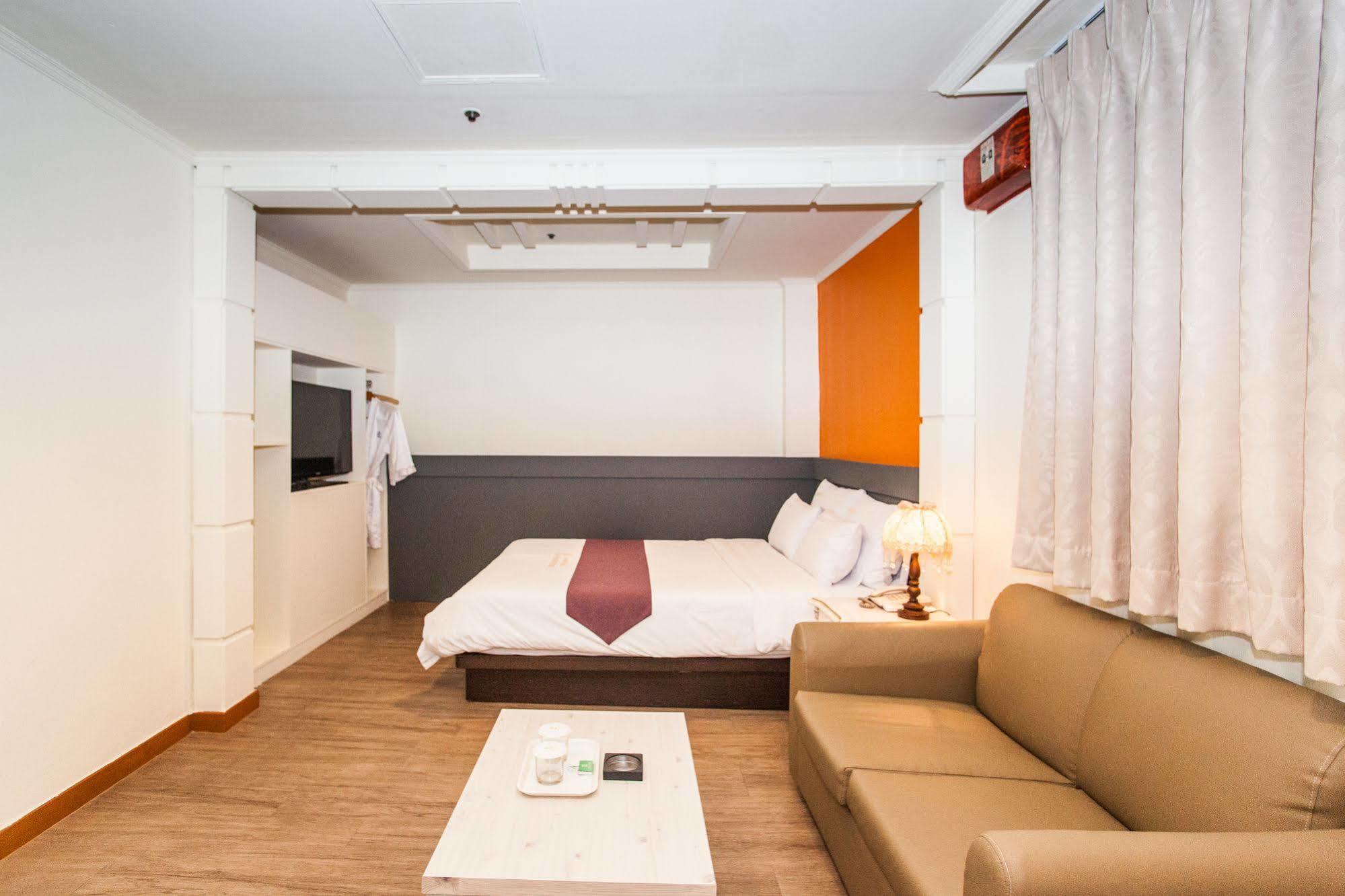 Hotel Noblesse Seul Zewnętrze zdjęcie