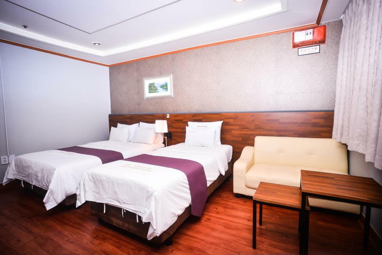 Hotel Noblesse Seul Zewnętrze zdjęcie